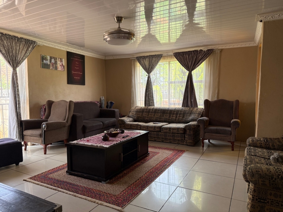 2 Bedroom Property for Sale in Mohadin North West